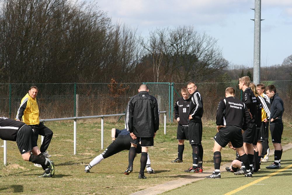 Eutin 08 - SSV 2. Herren 001.jpg - Fertig machen zum Appell!